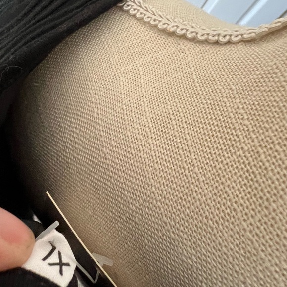 NEW WITH TAGS Black dressy tank with silver accents. Bought 4 a concert SIZE XL - Picture 6 of 7